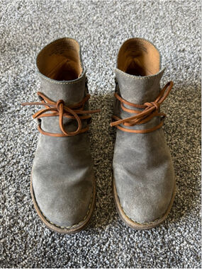 Born Calyn Ankle Boots Booties Shoes Womens Size 8 Taupe Distressed Suede